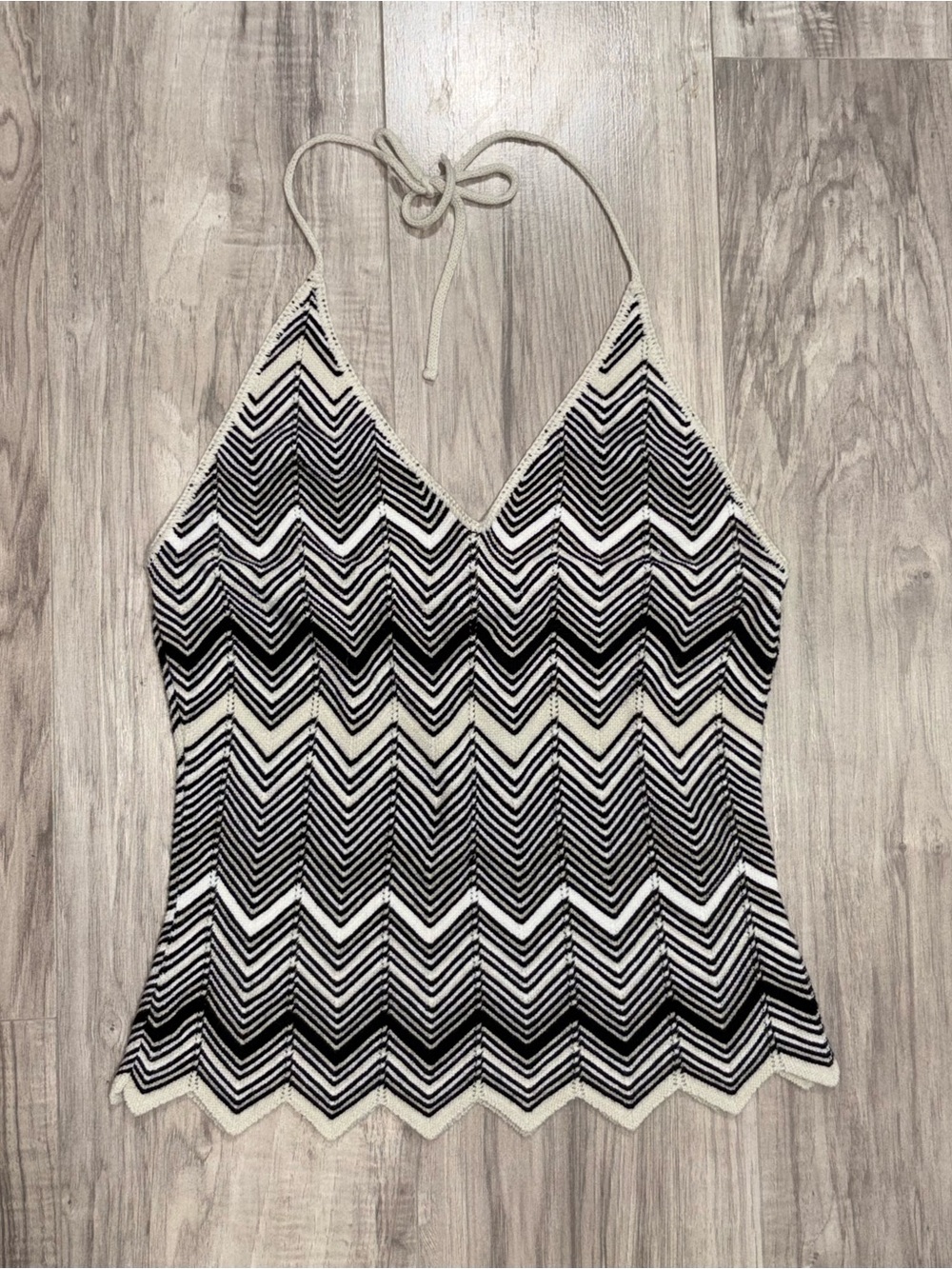 Vintage 2002 Y2K Black & White Chevron Halter Top S